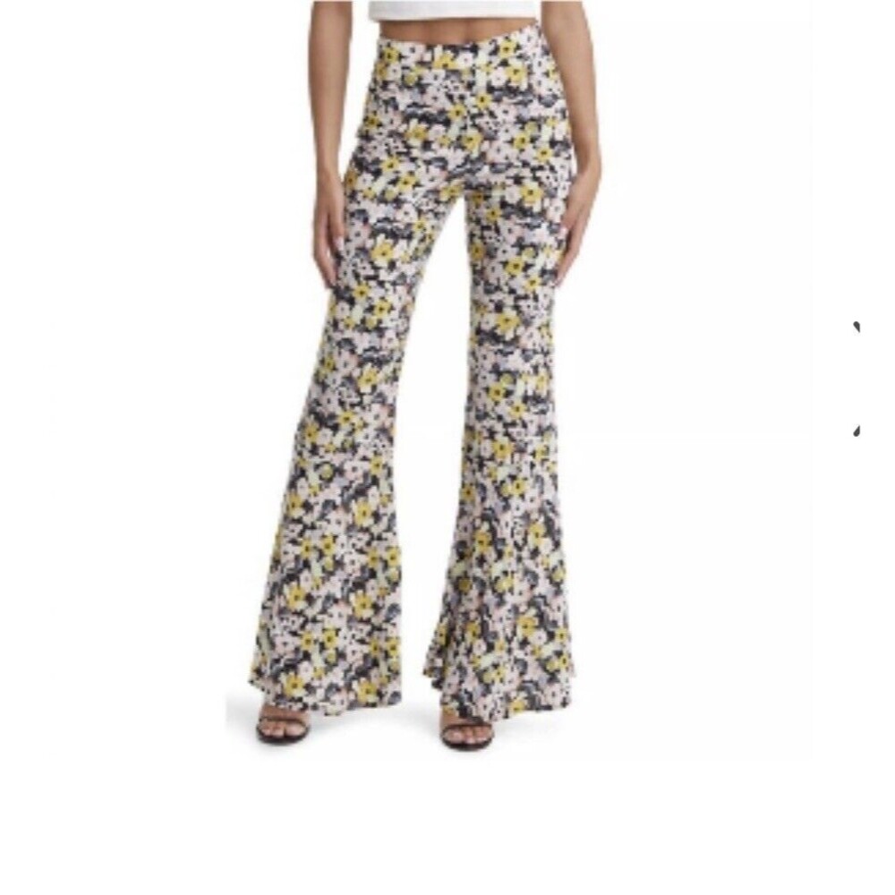 Vici High Waist Flare Black Multi Floral‎ Pants Size Small